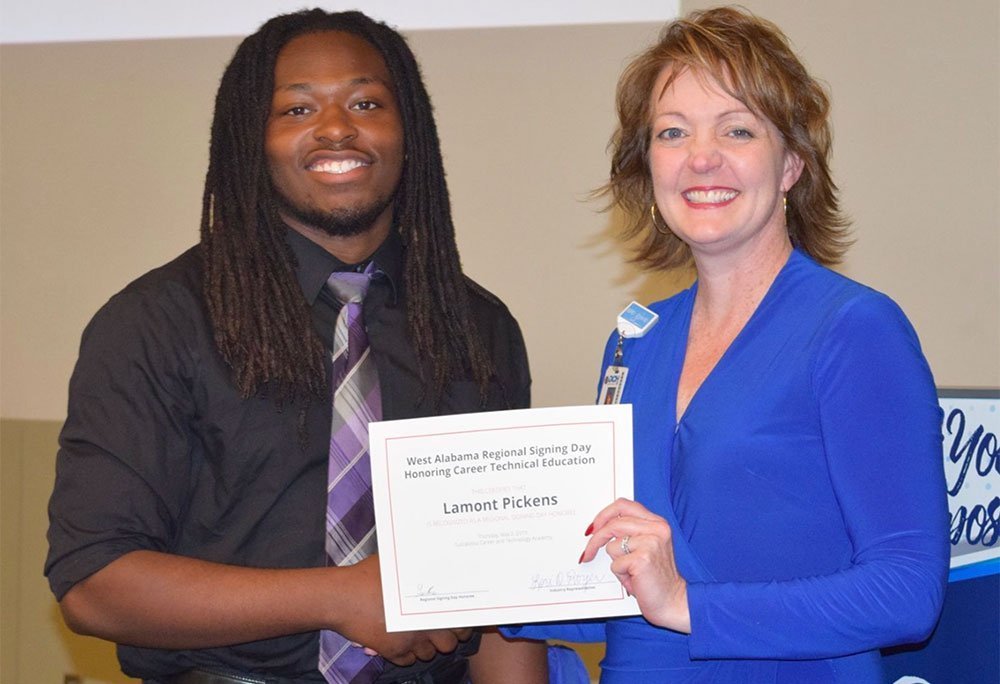 student at west alabamaworks career tech day